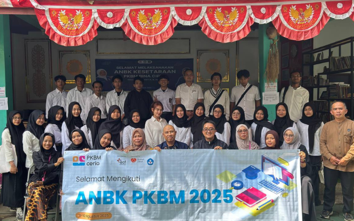 Menyalakan Kembali Api Harapan: Kisah Pejuang PKBM Ceria Taklukkan ANBK 2025